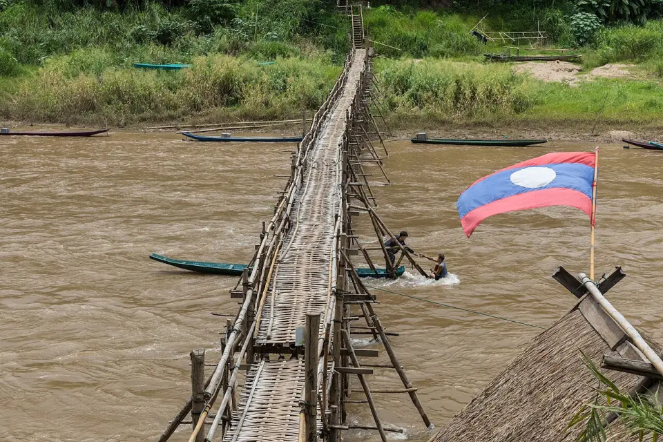 Bamboo bridge over the Nam Khan